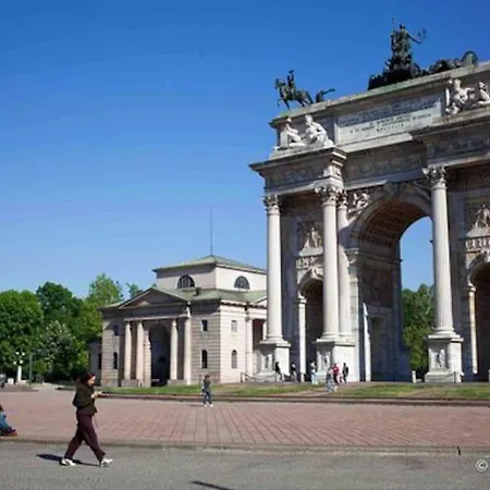 Cozy Flat Arch Of Peace, Center ميلان