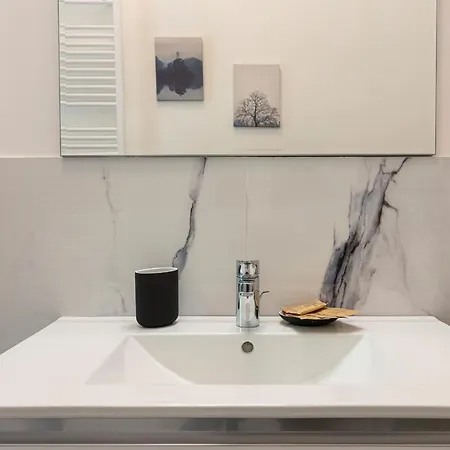 Apartment Fantastic Flat Near Sansiro Stadio