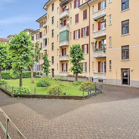 12 Min To Duomo - Secret Garden Hideaway Downtown Lägenhet