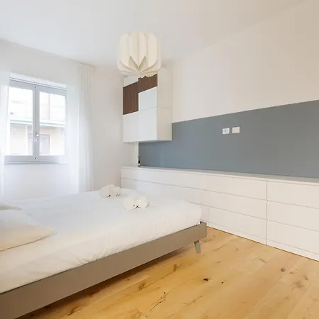 Apartment Brand New With Balcony