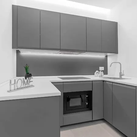 Apartament Le23 Duomo-loreto - - Modern