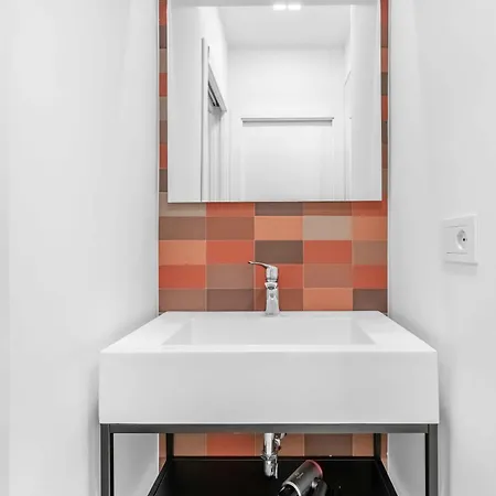 Apartament Le23 Duomo-loreto - - Modern