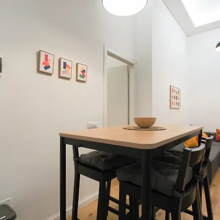 Primopiano - Gluck B Apartamento Milán