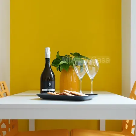 Looking 4 Station Center Apartman