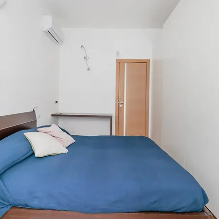 The Near Linate Apartment *