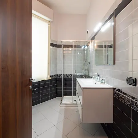 Xenia - Lovely In Citta Studi * Milán