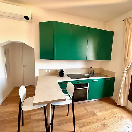 Apartment Amare Attic 15 Mins To Duomo Milan