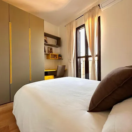 Amare Attic 15 Mins To Duomo *