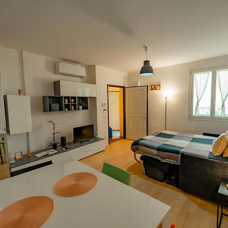 Yr - Navigli Lägenhet *