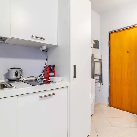 Apartment Domusmi Alessi Mailand