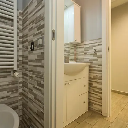 Design White Loft - 15 Minutes Walk From Station *