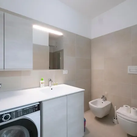 I Host - Binda 18 * Μιλάνο