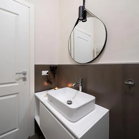 Loreto Prestige - Parking Free & Bulb Gym Bed & Breakfast Milaan