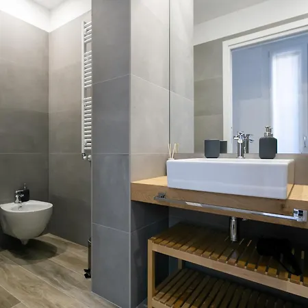 Milanofierapartments Duplex شقة ميلان