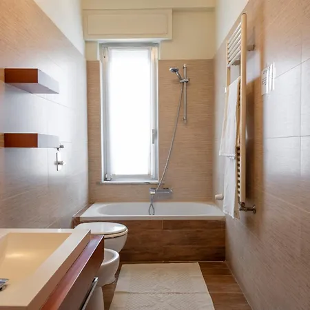 Appartamento Con Due Stanze In Via Oglio *