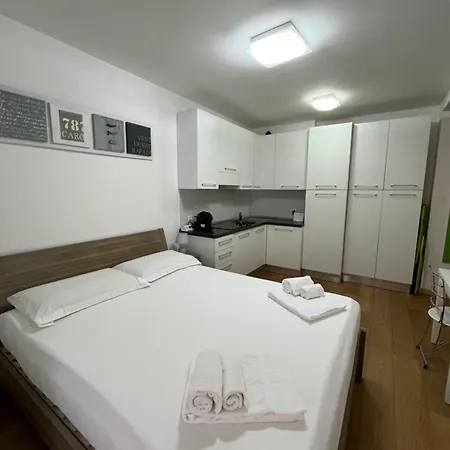 Nest For Two Three Min From Duomo דירה מילאנו