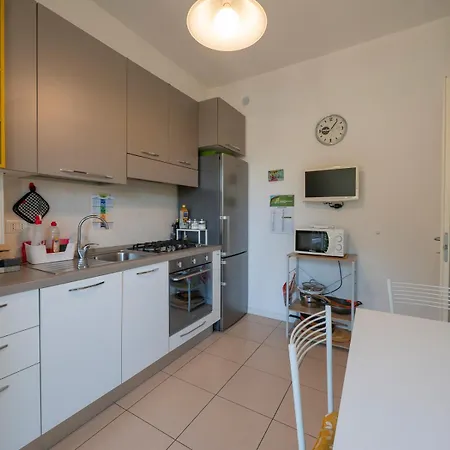 I Host - Forze Armate 83 Appartement