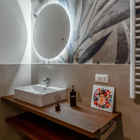 2 Bedroom Gem Next To Central Station With Ac Апартаменты