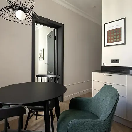Corso Garibaldi Prostore And Central Location Apartment