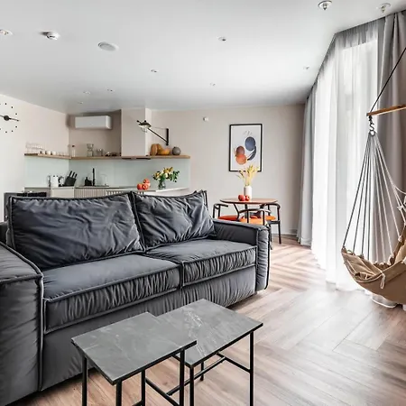Corso Garibaldi Prostore And Central Location Apartment