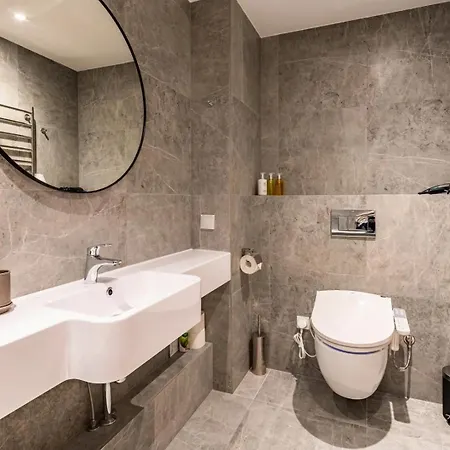 Apartment Corso Garibaldi Prostore And Central Location
