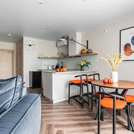 Corso Garibaldi Prostore And Central Location Apartment