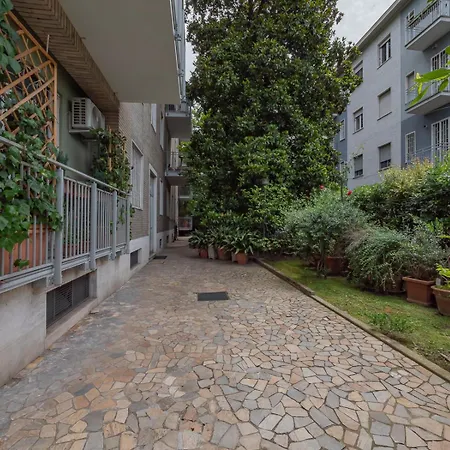 Xenia - Attic In San Siro Area Apartment Mailand