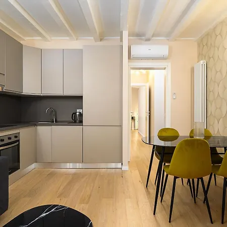 Apartment Arco Della Pace - Stylish In The Heart Of *