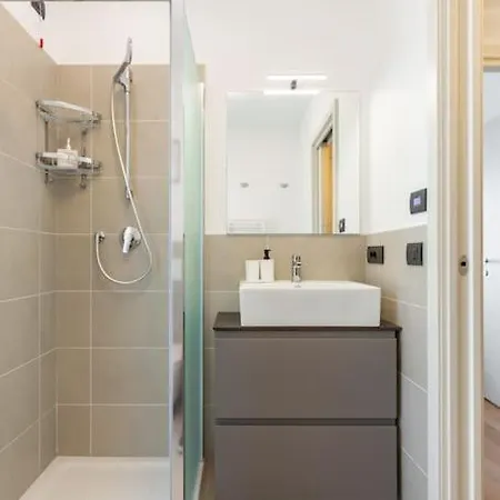 Appartement East Garden Lambrate Elegante Moderna Milaan
