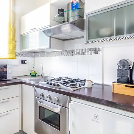 Domusmi Massarenti アパート *