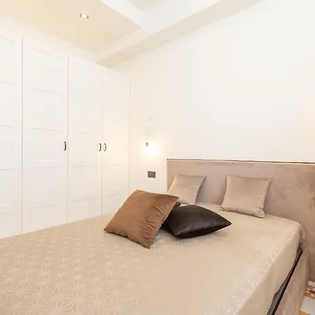 4fo6 Navigli-duomo -yellow Chic - *