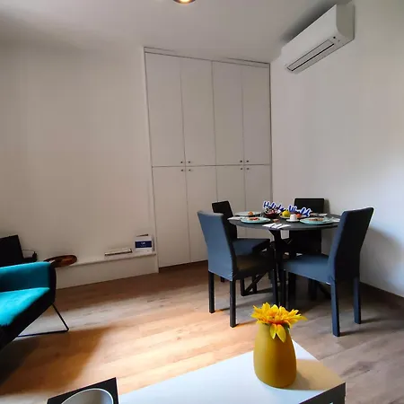 Heart Of By Holiday World Apartment Milan