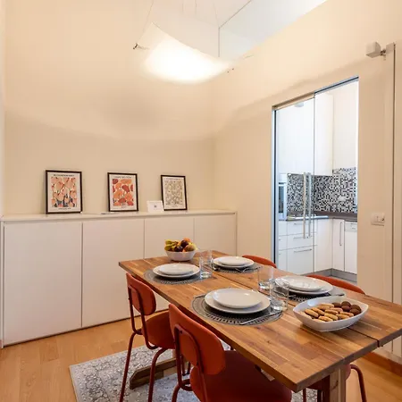 Sempione, 51 Ampio E Luminoso *