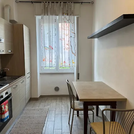 Confortevole Apartament Mediolan
