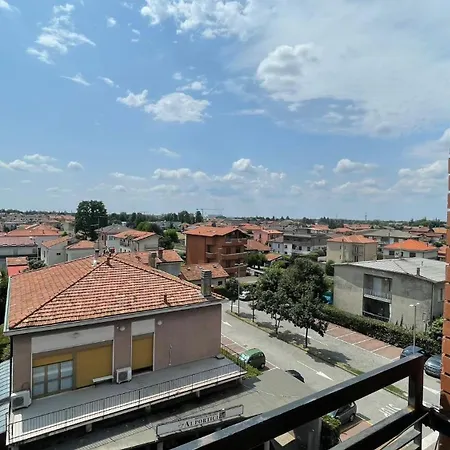 Luxury 100 Mq A Stone's Throw From The Duomo *