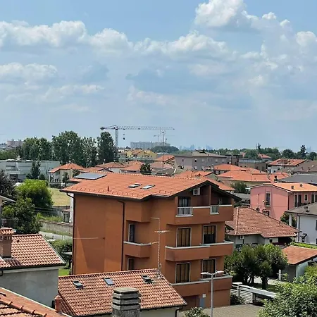 Luxury 100 Mq A Stone's Throw From The Duomo Milan