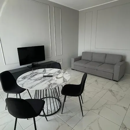 Luxury 100 Mq A Stone's Throw From The Duomo