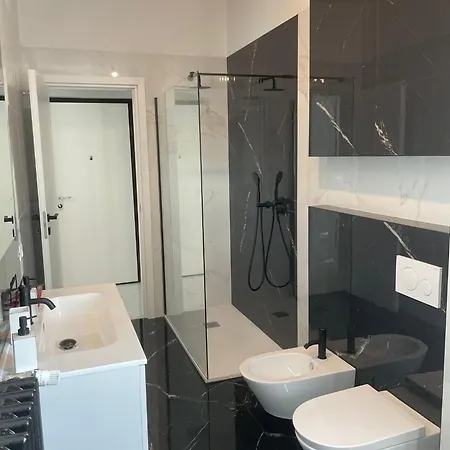 Luxury 100 Mq A Stone's Throw From The Duomo *