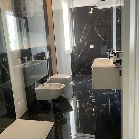 Luxury 100 Mq A Stone's Throw From The Duomo