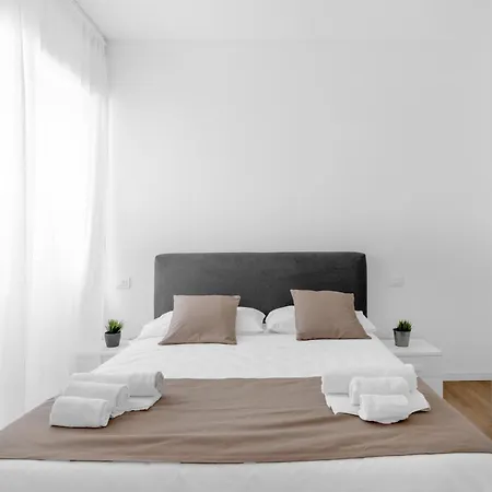 Mi Casa - In Ponte Nuovo * Milan