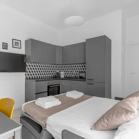 Mi Casa - In Ponte Nuovo * Milan