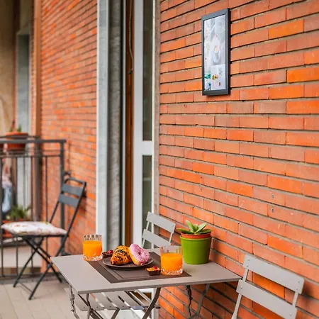 The Circle - Ampio Sui Navigli - Self-check In Apartment Milan