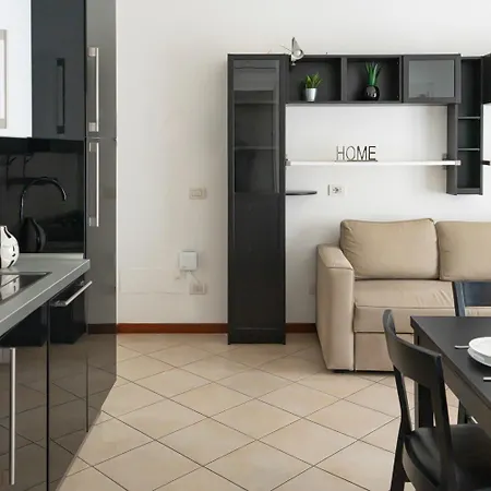 Var24 Loreto - Duomo-modern House شقة ميلان