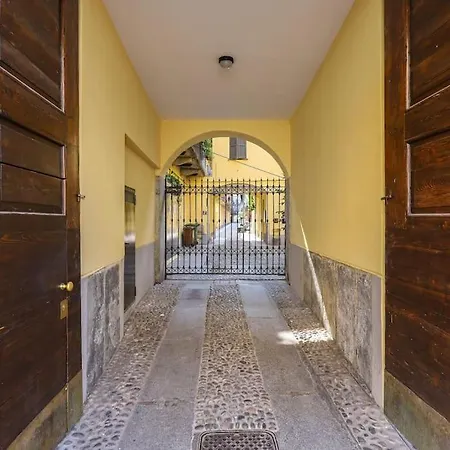Casera Loft In The Heart Of Navigli, Close To Bocconi Appartamento