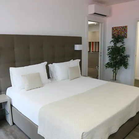 & Urban Padel Lejlighedshotel 4*