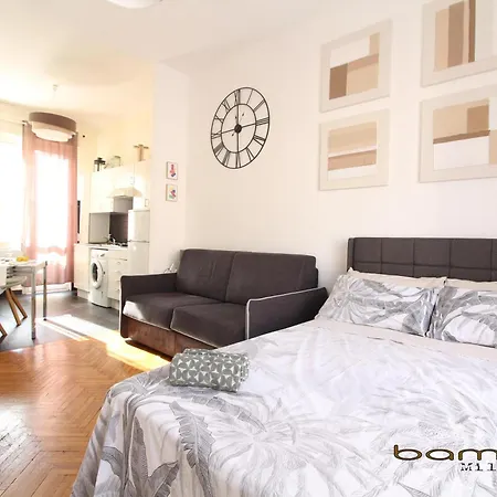 米兰斑布多莫公寓 * 米兰