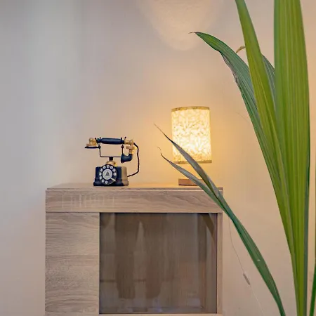 Turrohouse-duomo 12 Minutes Away דירה