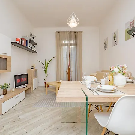 Turrohouse-duomo 12 Minutes Away Apartmán Milán