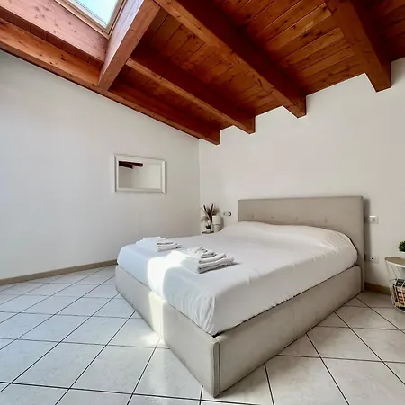 Big Attico Goldoni 2 Bagni Duomo-m4 Lin Airport Appartement