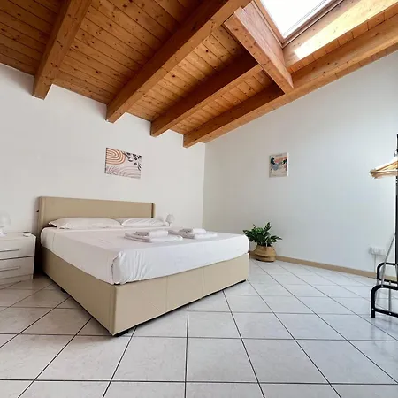 Apartmán Big Mansarda Goldoni - Duomo M4 Lin Airport